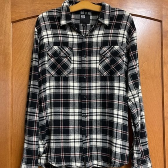 RSQ Black/White Plaid Flannel Button Down - L - Picture 2 of 3